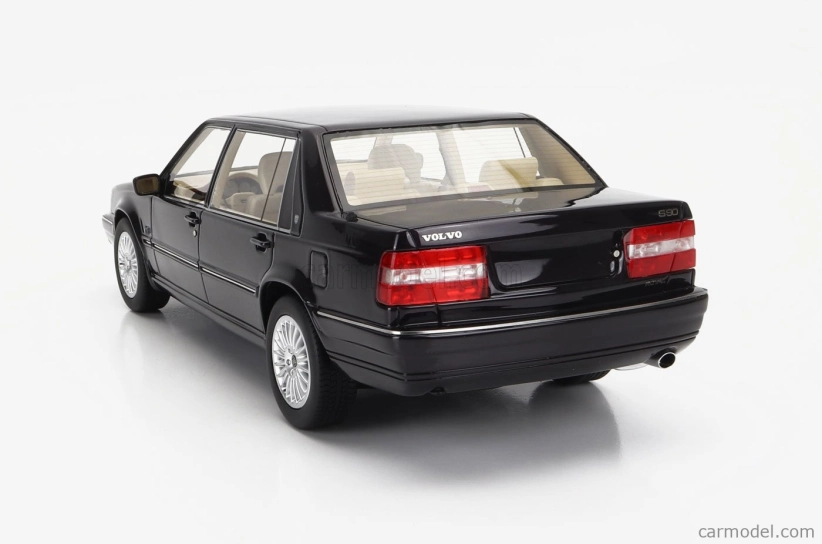 Dna collectibles Volvo S90 1998 1:18 Tmavě Fialová