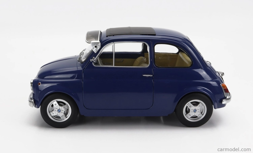 Fiat 500 F Custom 1968 v mierke 1:12 modrá