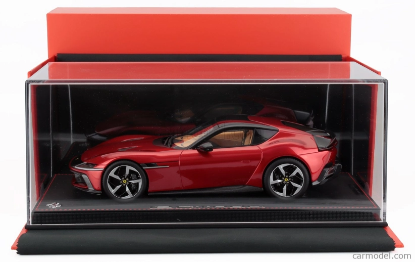 Bbr-models Ferrari 12cilindri V12 830cv Panoramic Roof 2024 - Con Vetrina - With Showcase 1:18 Rosso Fuoco - Červená S Černou