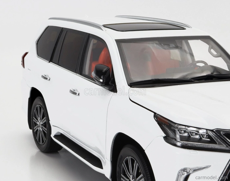Lcd-model Lexus Lx570 2022 1:18 Bílá