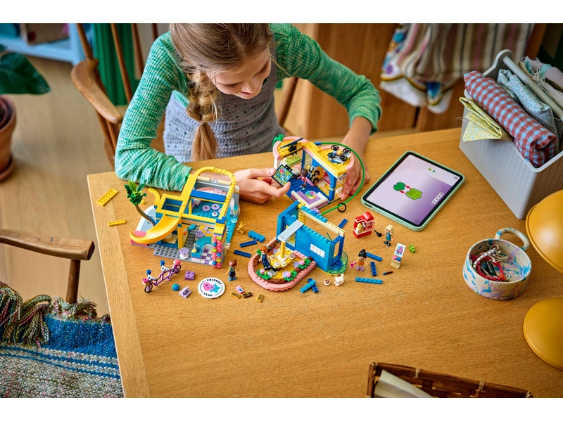 LEGO Friends - Klubovňa pre kamarátov v mestečku Heartlake