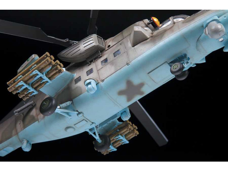 Zvezda MIL Mi-35 M "Hind E" (1:48)