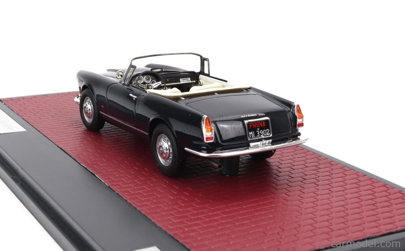 Matrix modely v mierke Alfa romeo 2600 Spider Cabriolet Open 1962 1:43 Tmavomodrá