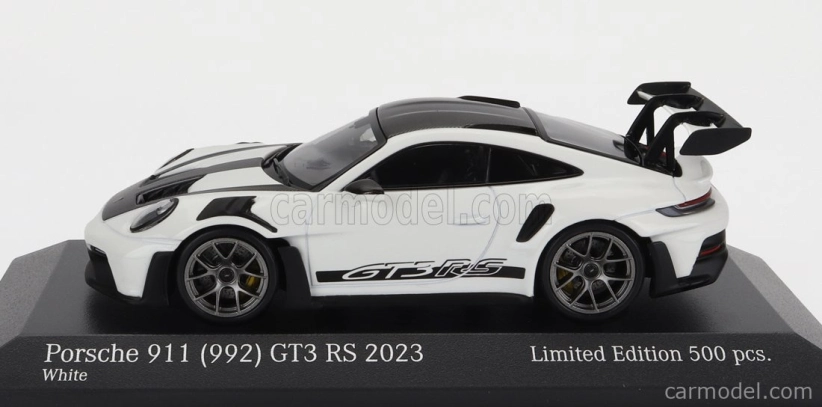 Minichamps Porsche 911 992 Gt3 Rs Coupe 2023 - Silver Wheels 1:43 Bílá