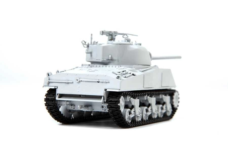 Zvezda M4 A2 (75mm) Sherman (1:72)