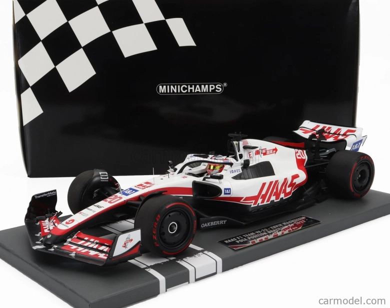 Minichamps Haas F1 Vf-22 Team Haas N 20 Pole Position Brazilian Gp 2022 Kevin Magnussen 1:18 Bílá Černá Červená