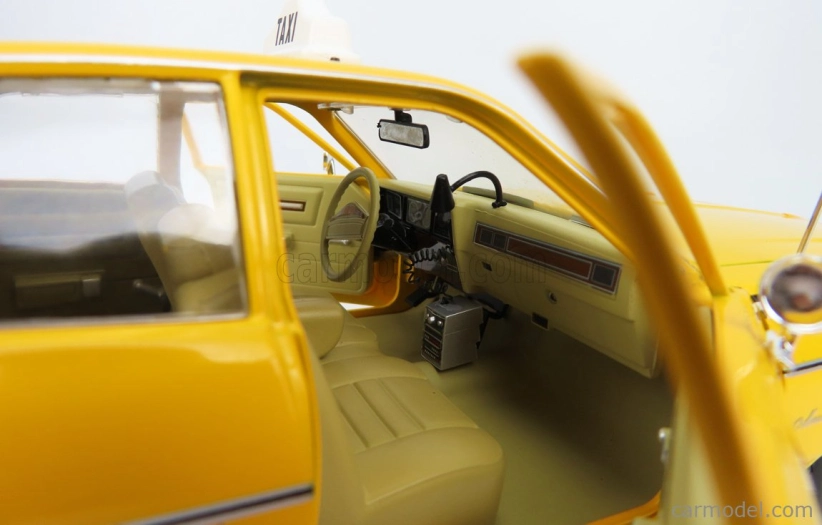 Greenlight Dodge Monaco Taxi City Cab Co 1978 - Rocky Iii Movie 1:18 Žlutá