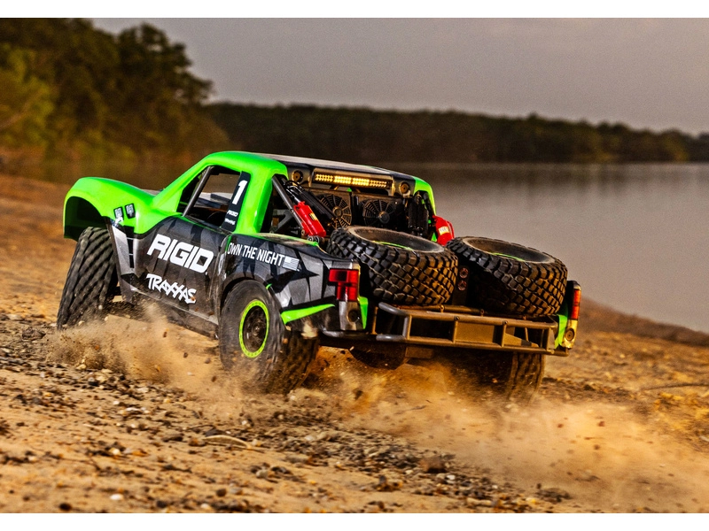 RC auto Traxxas Unlimited Desert Racer 1:8 RTR Rigid