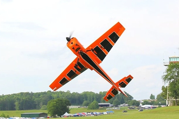 RC letadlo 105" Laser 230z ARF 2,66m, oranžová