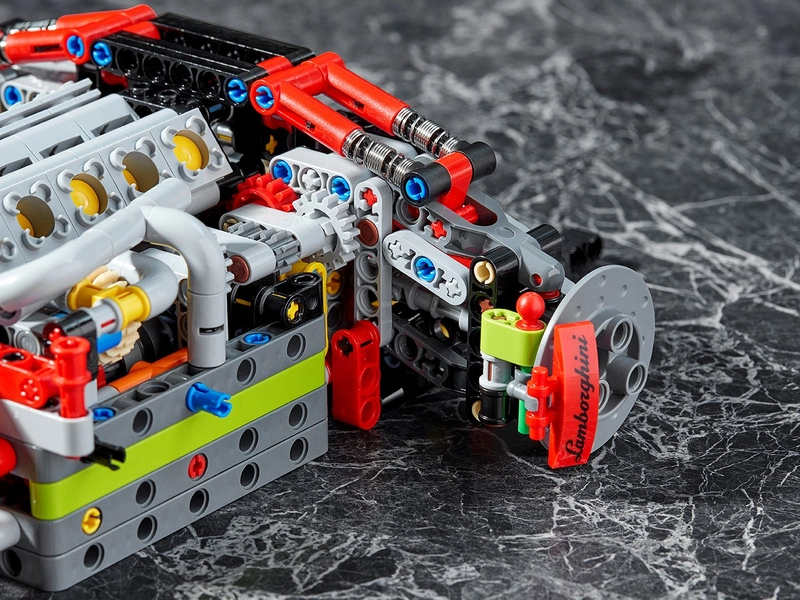 LEGO Technic – Lamborghini Sian FKP 37