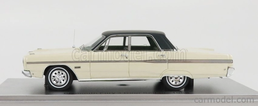 Kess-model Plymouth Fury 4-dverový sedan 1968 1:43 Ivory Green