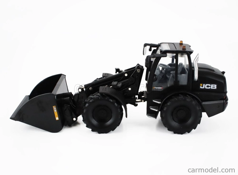 Britains JCB Tm420s Ruspa Gommata Black Edition - škrabák na traktory 1:32 čierny