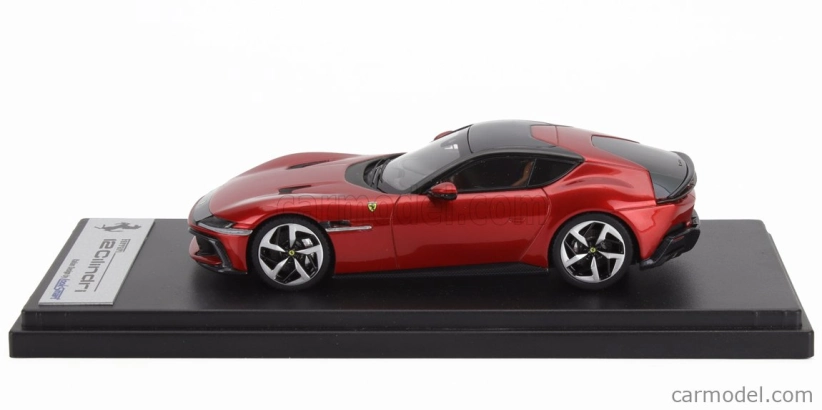 Looksmart Ferrari 12 Cilindri V12 830cv 2024 1:43 Rosso Magma - červená met.