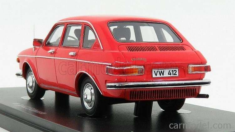 Autocult Volkswagen 412le Limousine 1972 1:43 Červená