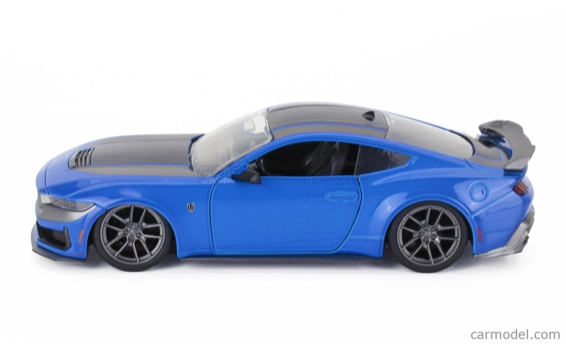 Jada Ford usa Mustang Dark Horse Coupe 2024 1:24 Bluette