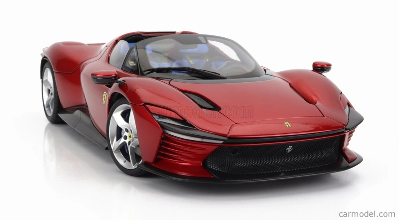 Bburago Ferrari Daytona Sp3 Spider Open Roof 2022 1:18 Rosso Magma – matná červená