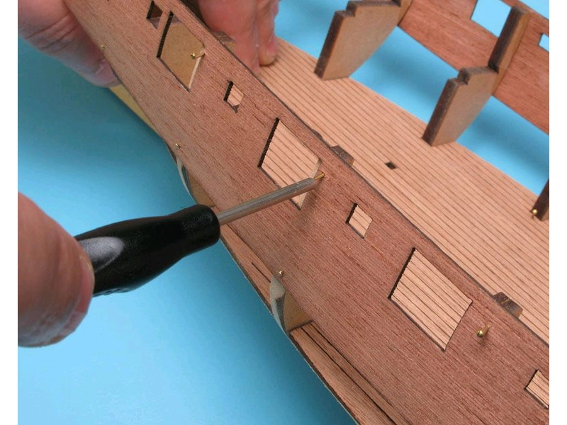 Hřebíkovačka AMATI Pro