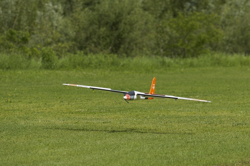 RC letadlo KAVAN Pulse 2200 V2 ARF, zelená