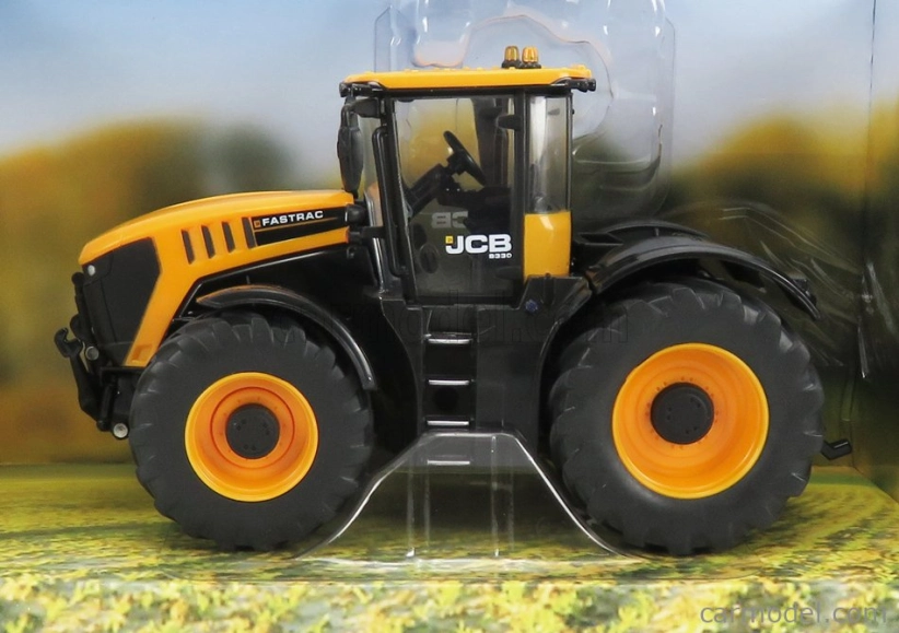 Britský traktor JCB 8330 2016 1:32 žltý čierny