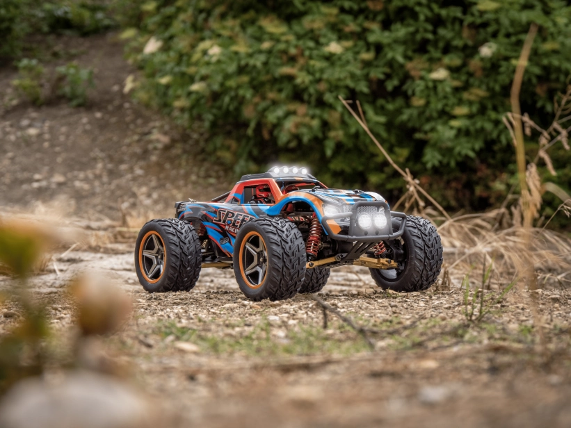 RC auto WL Toys 104009 + náhradná batéria