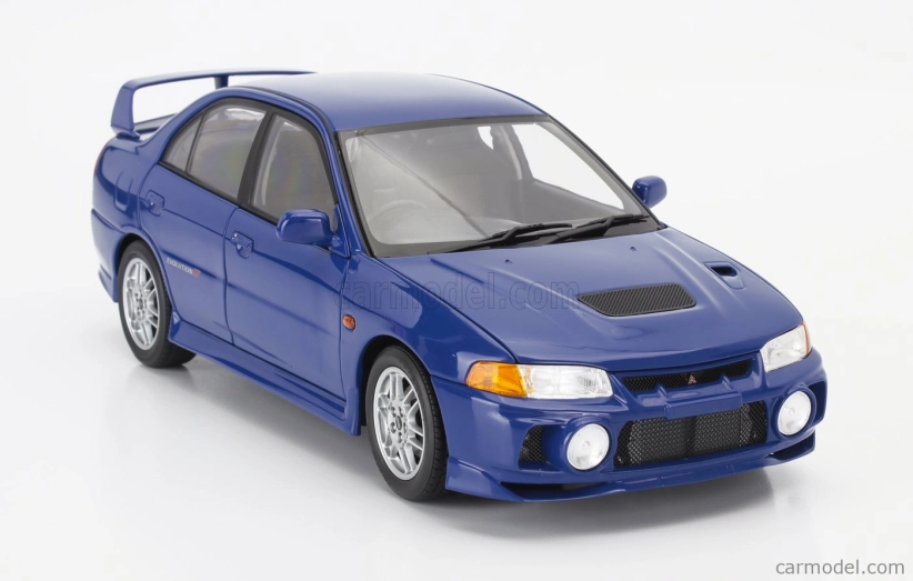Motorhelix Mitsubishi Lancer Evo Iv s motorom a príslušenstvom 1999 1:18 modrá