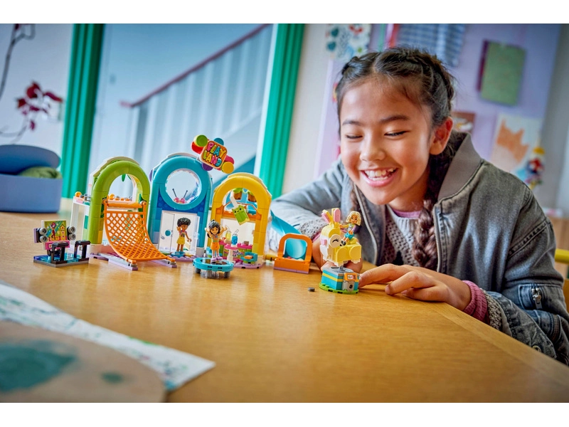 LEGO Friends - Zábavné interiérové ​​ihrisko