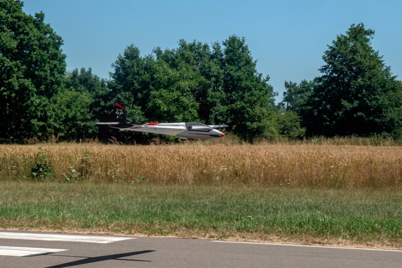 RC letadlo KAVAN Swift S-1 2400mm ARF, červená