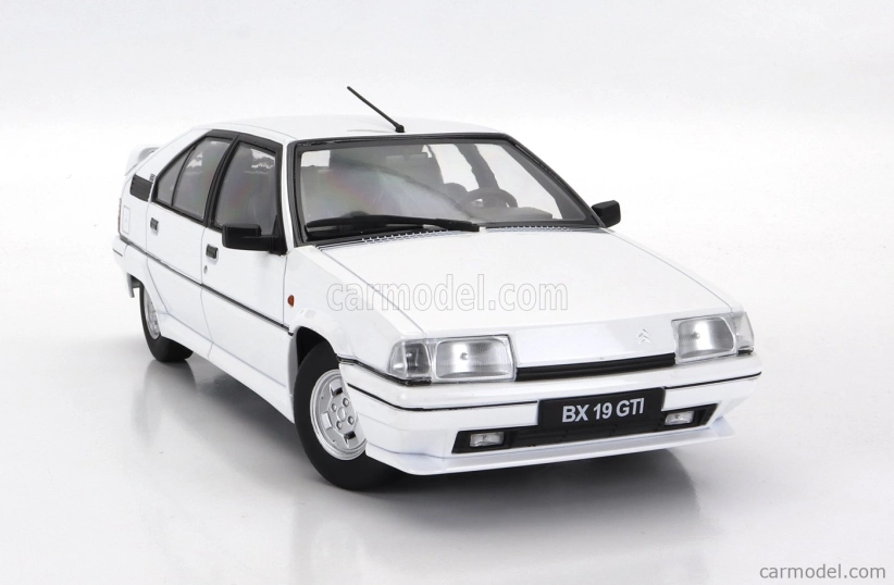 Triple9 Citroen Bx Gti 1990 1:18 Biela