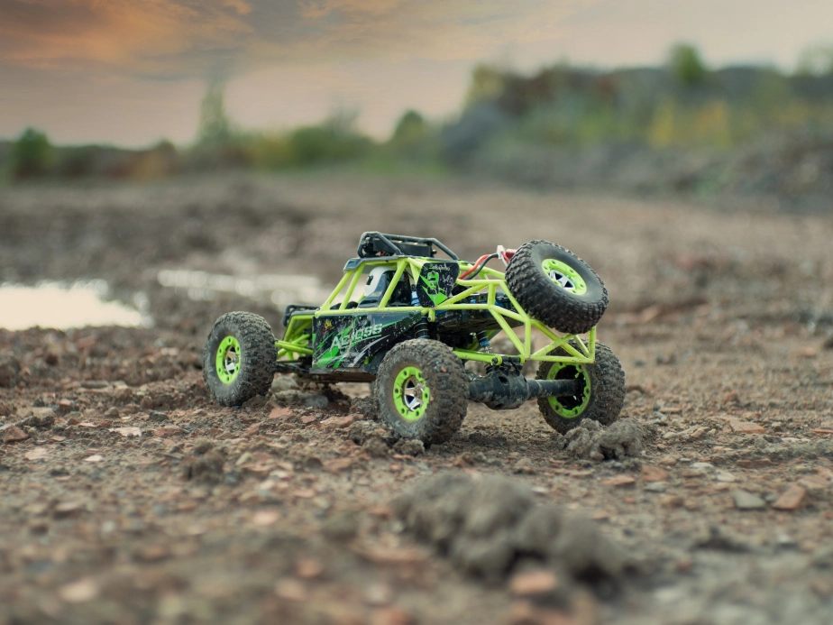 BAZAR - RC auto Písečná buggy Across + náhradní baterie