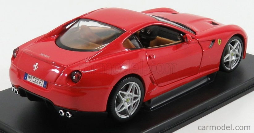Edícia Ferrari 599 Gtb Fiorano 2006 - Con Vetrina - S vitrínou 1:24 červená