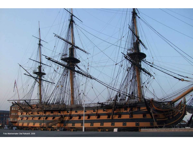Sada Revell HMS Victory (1:450)