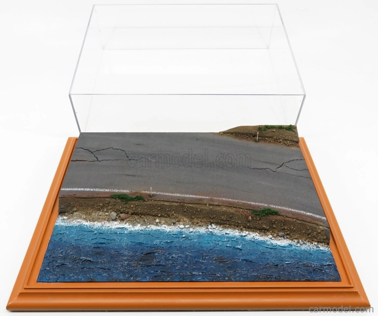 Atlantic Vetrina display box Diorama Base Strada Litorale - Sea Side Base - Lungh.lenght Cm 42.5 X Largh.width Cm 31.3 X Alt.height Cm 12.5 (altezza Interna Cm 9.7) 1:18 Plastový Displej