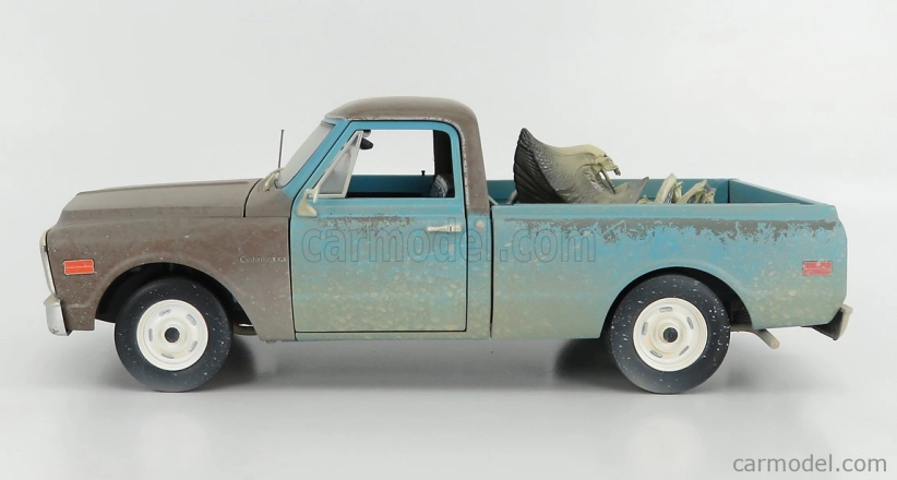 Highway61 Chevrolet C-10 Pick-up And Alien Figure 1971 - Independence Day 1:18 Svetlomodrá hnedá