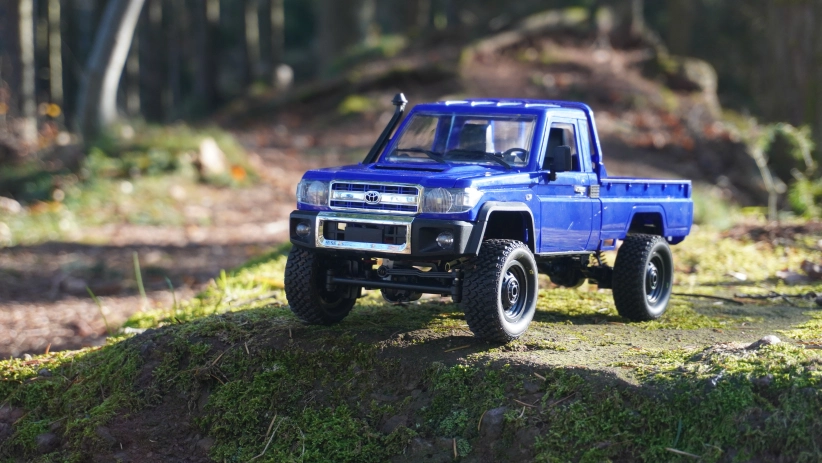 RC auto Land Cruiser Toyota PRO, modrá