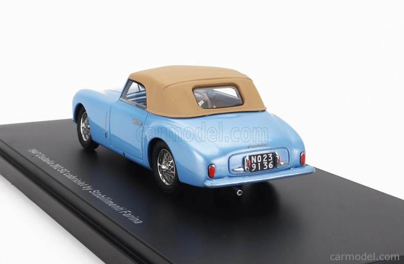 Esval model Cisitalia 202 Sc Stabilimenti Farina Cabriolet Closed 1947 1:43 Světle Modrá Krémová