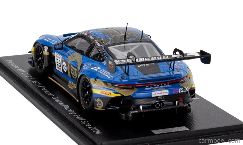 Spark-model Porsche 911 992 Gt3 R 4.2l Team Phantom Global Racing N 23 24h Spa 2024 Jaxon Evans - Joel Eriksson - Thomas Preining 1:43 Modrá