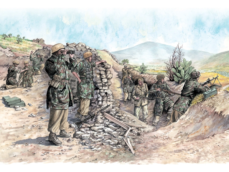 Italeri figurky - WWII German paratroopers (tropical uniform) (1:72)