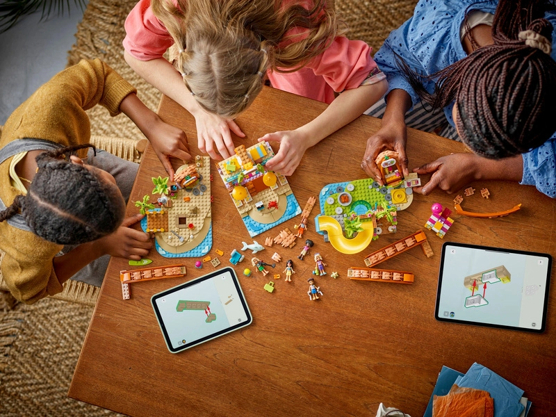 LEGO Friends - Rodinná dovolenka na pláži