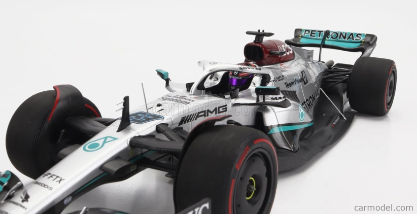 Minichamps Mercedes gp F1 W13e Mercedes-amg Petronas F1 N 63 1:18, stříbrná