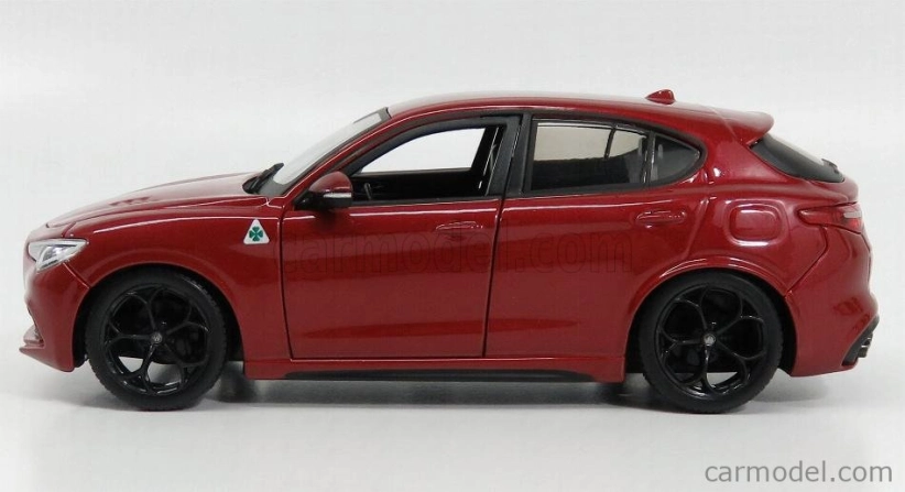 Bburago Alfa Romeo Stelvio 1:24 červená