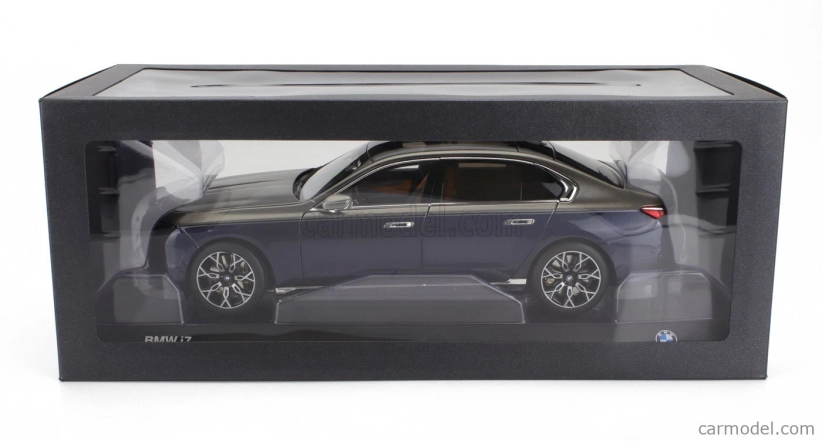 Minichamps BMW radu 7 I7 Xdrive60 2023 1:18 modrá strieborná
