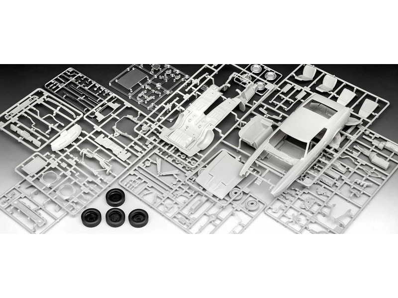 Revell Ford Mustang I – Diamanty sú večné (1:25) (darčeková súprava)