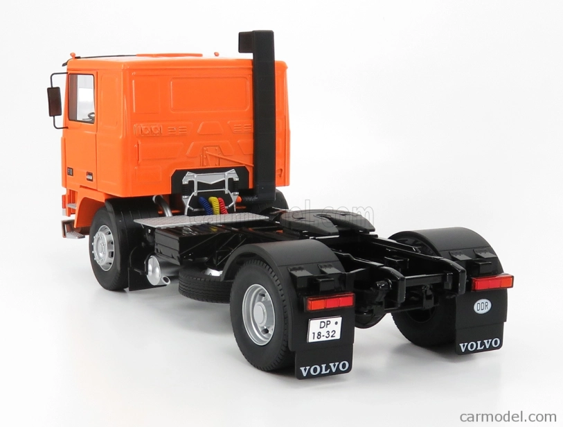 Road-kings Volvo F10 Turbo 6 Tractor Truck 2-assi With Decal Set 1977 1:18 Orange Black