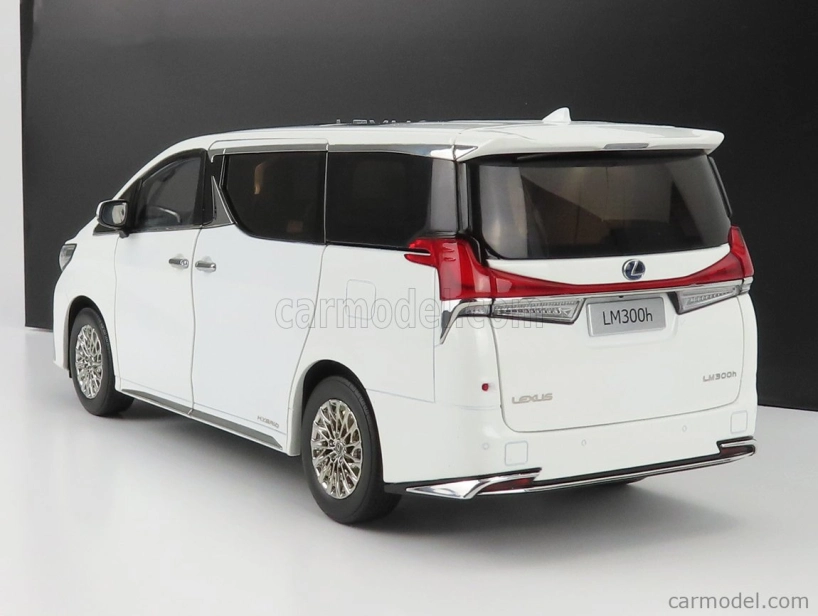 Kyosho Lexus Lm300h Minivan 2020 1:18 Bílá Perla