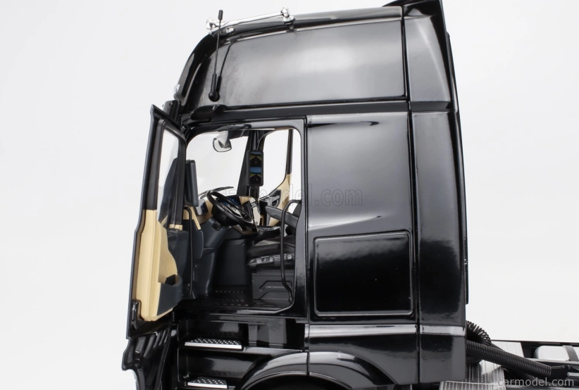 Nzg Mercedes benz Actros L 1863 Gigaspace 4x2 Tractor Truck 2-assi 2023 1:18 Black