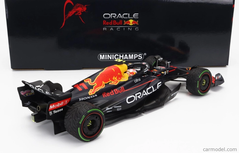 Minichamps Red bull F1 Rb18 Team Oracle Red Bull Racing N 11 1:18, tmavě modrá