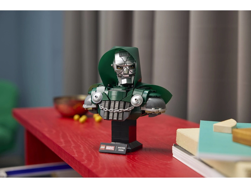 LEGO Marvel - Busta Doktora Dooma