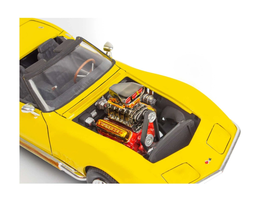 Plastic ModelKit MONOGRAM auto 4572 - '68 Corvette L-88 Roadster (1:25)