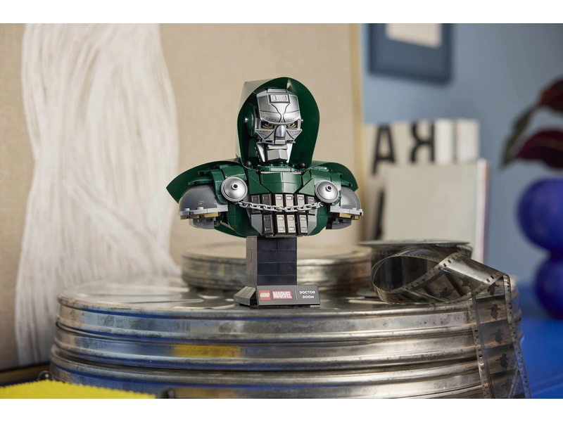 LEGO Marvel - Busta Doktora Dooma