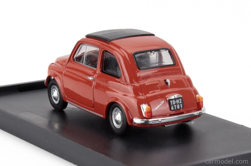Brumm Fiat 500f Tetto Chiuso - uzavretý 1965 1:43 Rosso Medio